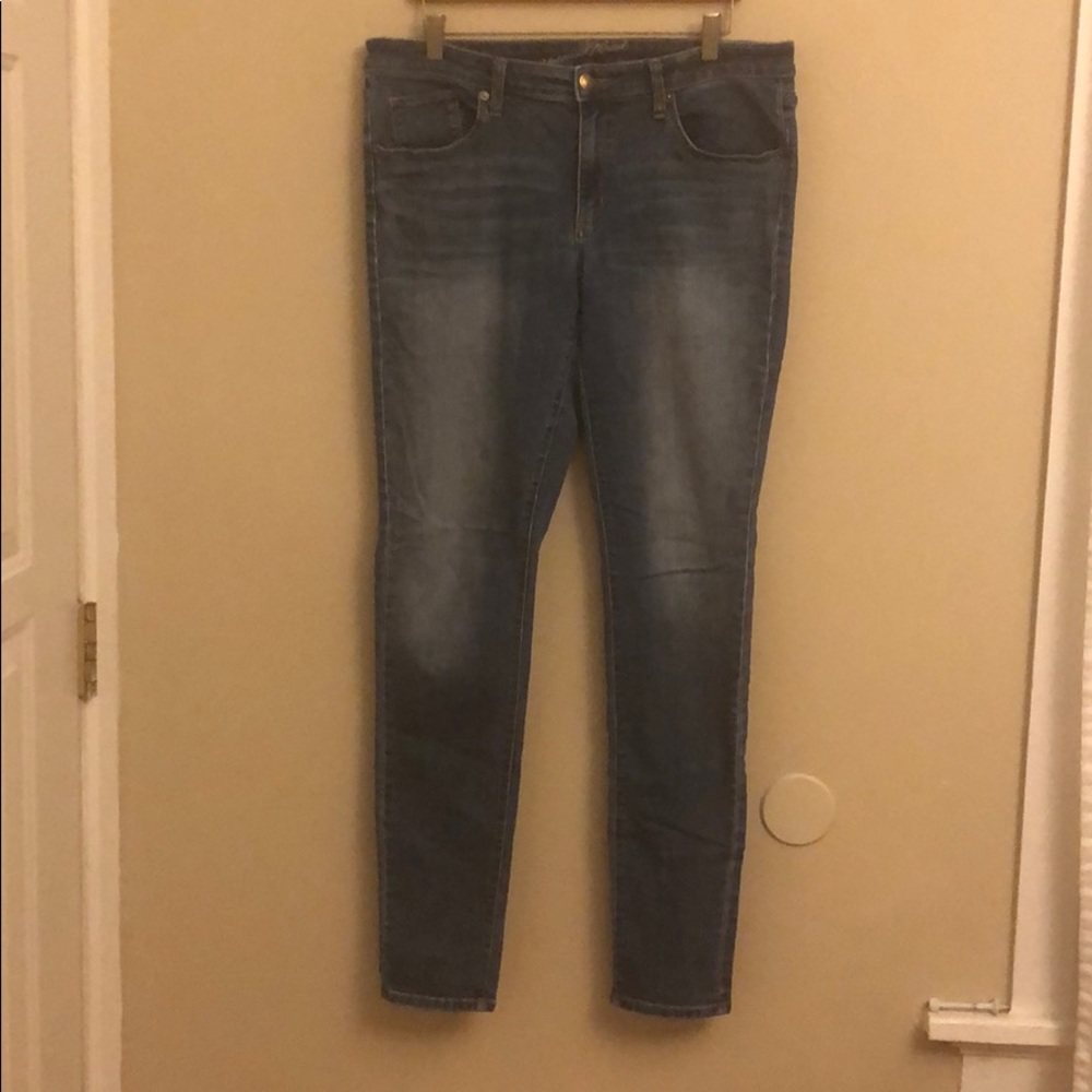 Universal Thread Women’s Jeans